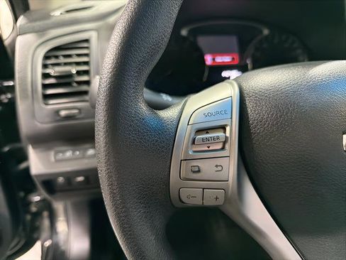 Used 2014 Nissan Altima 2.5 S FWD image 16