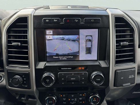 Used 2019 Ford F250 Lariat w/ Lariat Ultimate Package AWD/4WD image 32