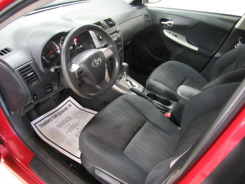 Used 2011 Toyota Corolla S image 7