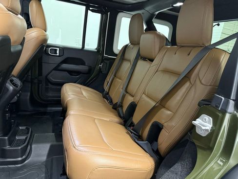 Used 2021 Jeep Wrangler Unlimited Rubicon image 22