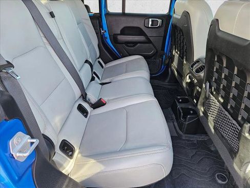 Used 2021 Jeep Gladiator Mojave image 17