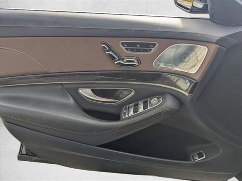 Used 2019 Mercedes-Benz S 560 4MATIC Sedan image 10