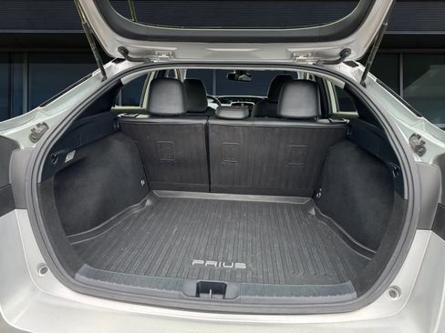 Used 2019 Toyota Prius XLE FWD image 11