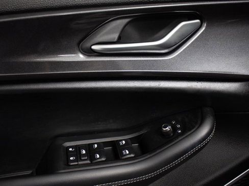 Certified 2022 Jeep Grand Cherokee L Laredo image 12