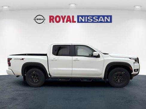 New 2026 Nissan Frontier Pro-X w/ Tow Package RWD image 8