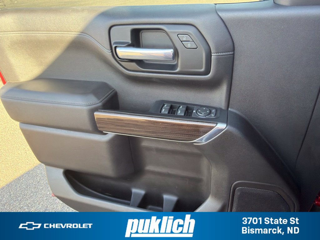 Used 2022 Chevrolet Silverado 1500 LT AWD/4WD image 19