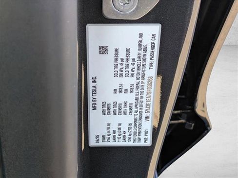 Used 2025 Tesla Model 3 Long Range image 25