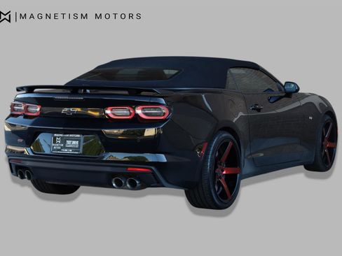 Used 2019 Chevrolet Camaro SS RWD image 12
