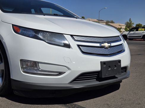 Used 2015 Chevrolet Volt FWD image 8