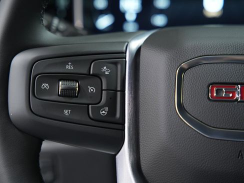 New 2026 GMC Sierra 1500 SLE image 30