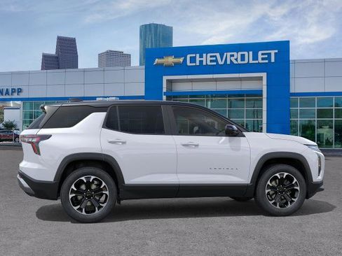 New 2026 Chevrolet Equinox LT w/ Convenience Package II FWD image 5