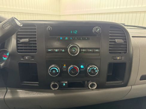 Used 2011 Chevrolet Silverado 1500 W/T image 15