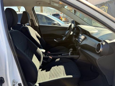 Used 2022 Nissan Kicks SV image 21