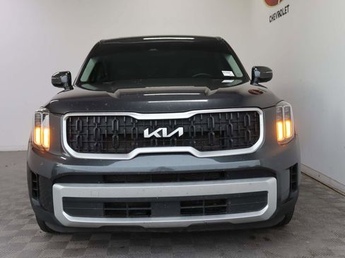 Used 2024 Kia Telluride LX image 2