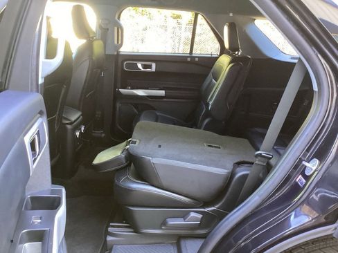 Used 2021 Ford Explorer XLT w/ Equipment Group 202A image 43