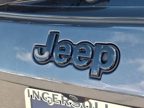 Used 2020 Jeep Compass Altitude image 32