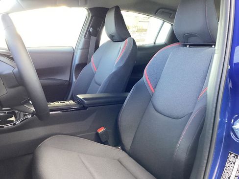 New 2026 Toyota Prius Plug-In Hybrid image 12