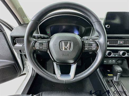 Used 2023 Honda Civic Touring image 11