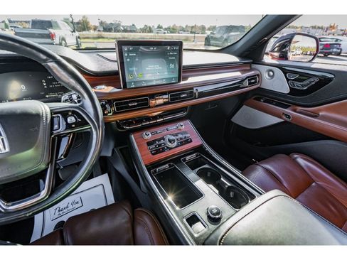 Used 2021 Lincoln Aviator Reserve w/ Equipment Group 202A image 15