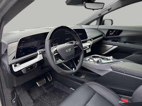 New 2026 Cadillac Optiq Sport 1 image 26