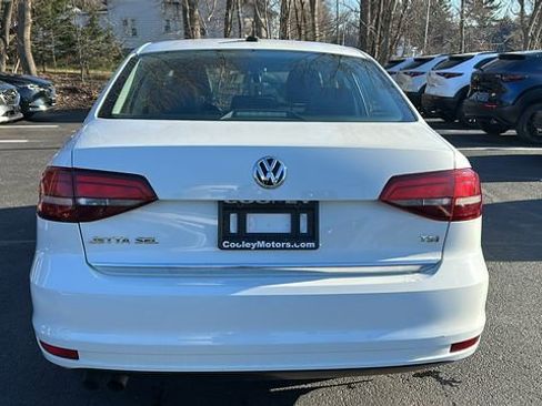 Used 2017 Volkswagen Jetta SEL image 7