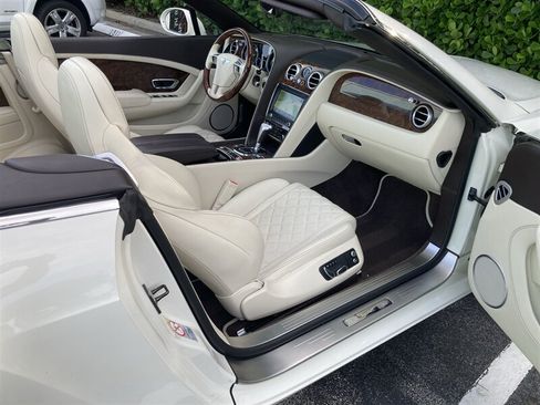 Used 2017 Bentley Continental GT AWD/4WD image 18