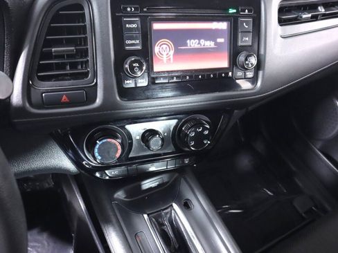 Used 2017 Honda HR-V LX image 15
