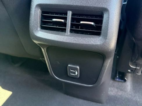 Used 2019 GMC Terrain SLE w/ Driver Convenience Package FWD image 17