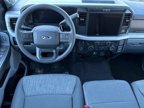 New 2026 Ford F250 XLT w/ XLT Premium Package AWD/4WD image 17