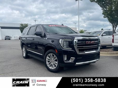 Used 2024 GMC Yukon SLT AWD/4WD image 1
