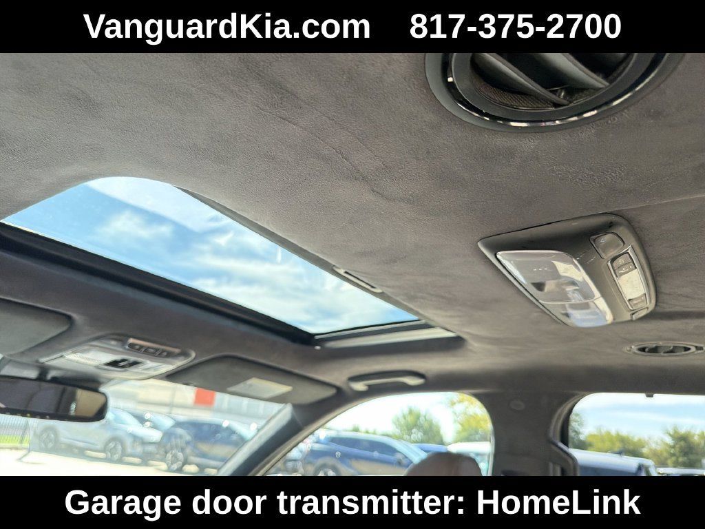 Used 2020 Kia Telluride SX w/ SX Prestige Package AWD/4WD image 19
