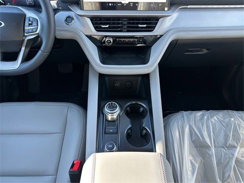 New 2026 Ford Explorer Active image 19