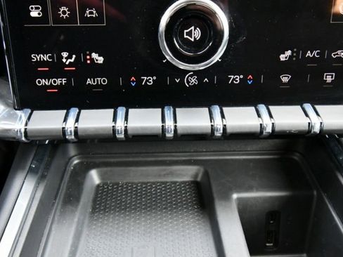 Used 2025 GMC Acadia Elevation w/ LPO, Floor Liner Package AWD/4WD image 26