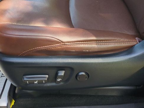 Used 2022 Toyota 4Runner Limited AWD/4WD image 16