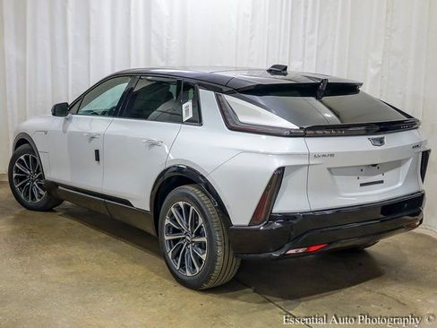 New 2025 Cadillac Lyriq Sport w/ LPO, Floor Liner Package image 7