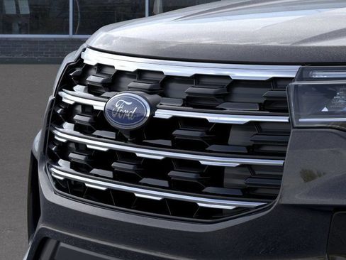 New 2026 Ford Explorer Active w/ Active Comfort Package AWD/4WD image 17
