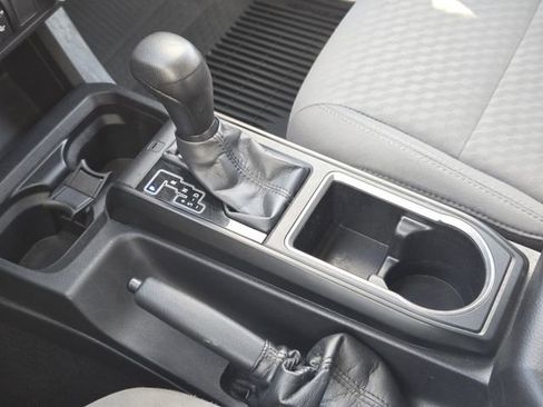 Used 2022 Toyota Tacoma SR w/ SR Convenience Package image 20