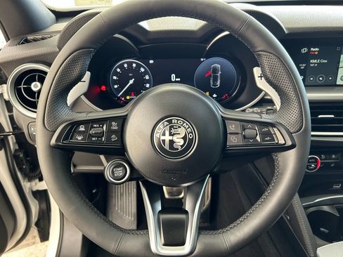 New 2025 Alfa Romeo Stelvio Sprint w/ Convenience Package AWD/4WD image 30