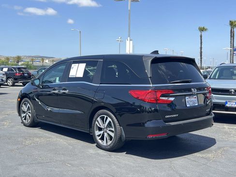 Used 2023 Honda Odyssey Touring image 3