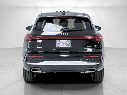 Used 2025 Audi Q5 Premium w/ Premium Plus AWD/4WD image 4