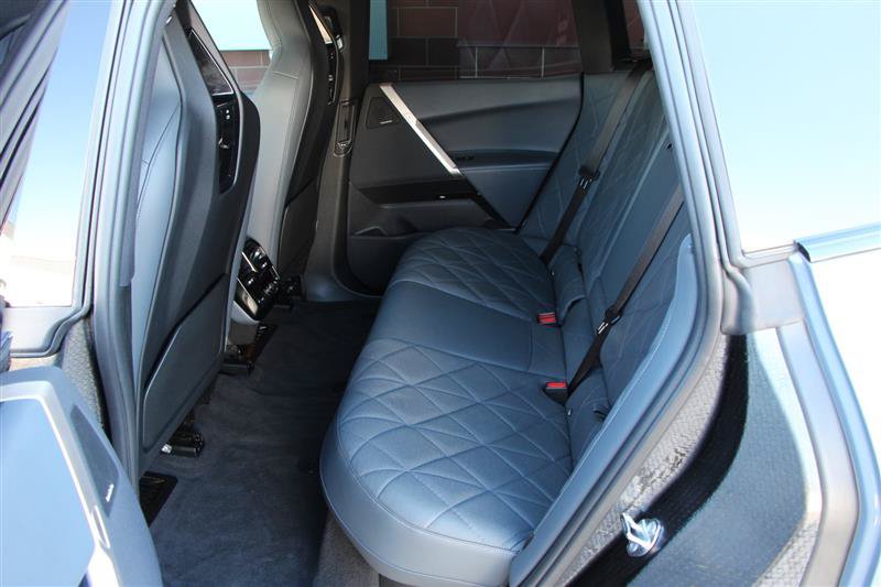 Used 2024 BMW iX xDrive50 w/ Premium Package AWD/4WD image 14