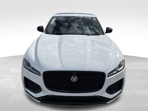 Certified 2026 Jaguar F-PACE R-Dynamic S AWD/4WD image 4