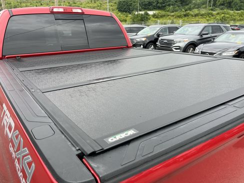 Used 2018 Toyota Tundra SR5 w/ TRD Off Road Package AWD/4WD image 14