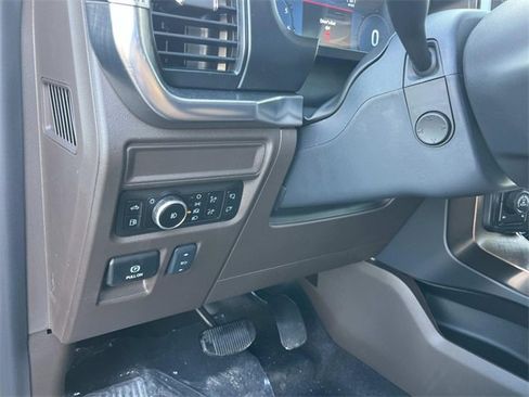 New 2025 Ford F150 King Ranch w/ FX4 Off-Road Package image 26