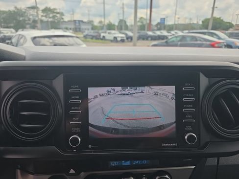 Certified 2021 Toyota Tacoma SR AWD/4WD image 22