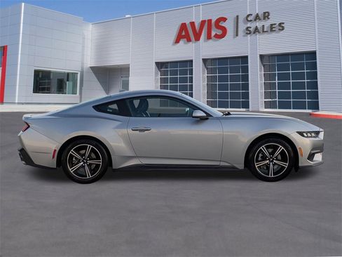 Used 2024 Ford Mustang Premium image 5