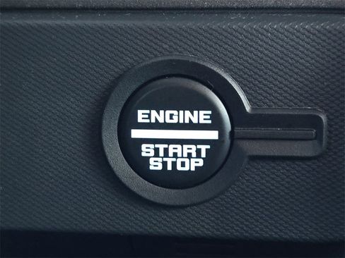 Used 2024 Ford Bronco Badlands image 16