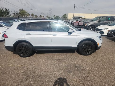 Used 2019 Volkswagen Tiguan SE AWD/4WD image 17