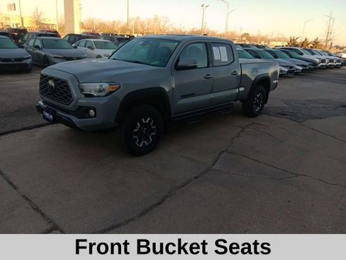 Used 2020 Toyota Tacoma 4x4 Double Cab image 9