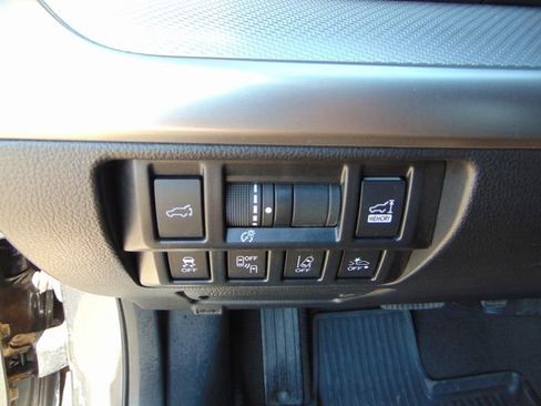 Used 2019 Subaru Outback 2.5i Premium image 19